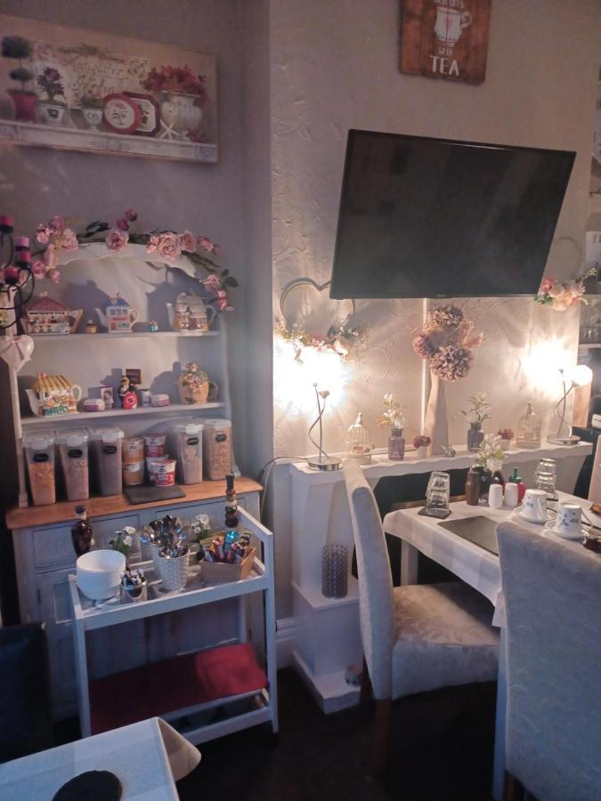 Friends Hotel แบล็คพูล ภายนอก รูปภาพ